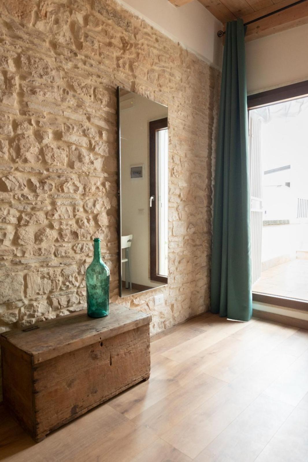 Отель Palazzo Rizzi Dimora Dei Templari Bitetto Экстерьер фото